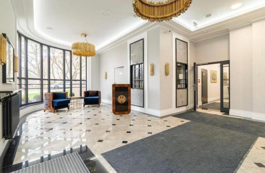 Modern With Gym,terrace And Great Location Warszawa